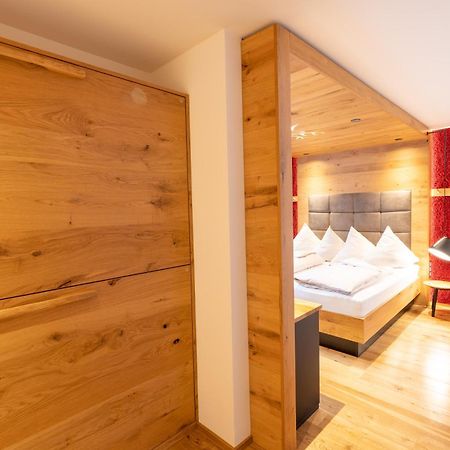 Hotel Hirsch Neu-Ulm Kültér fotó